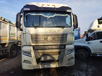 Тягач седельный Sitrak ZZ4186V391HE 000007787 - (АЛ)