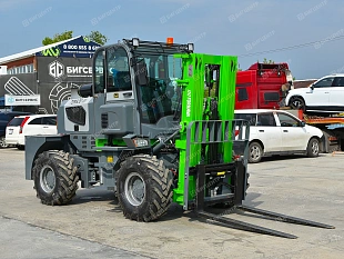 Фронтальный погрузчик с вилами FORMANN TER635-III