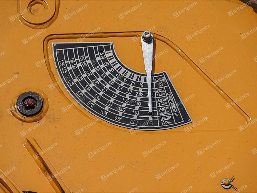 Кран-манипулятор ISUZU GIGA Q4 4x2 6.3т