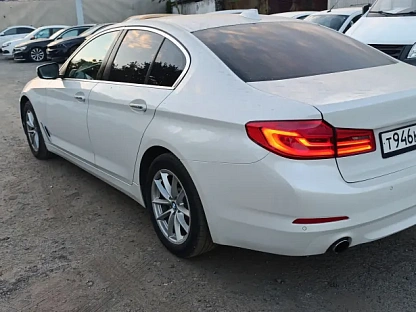 Легковой авто BMW 5 серия 4501 - (АЛ)