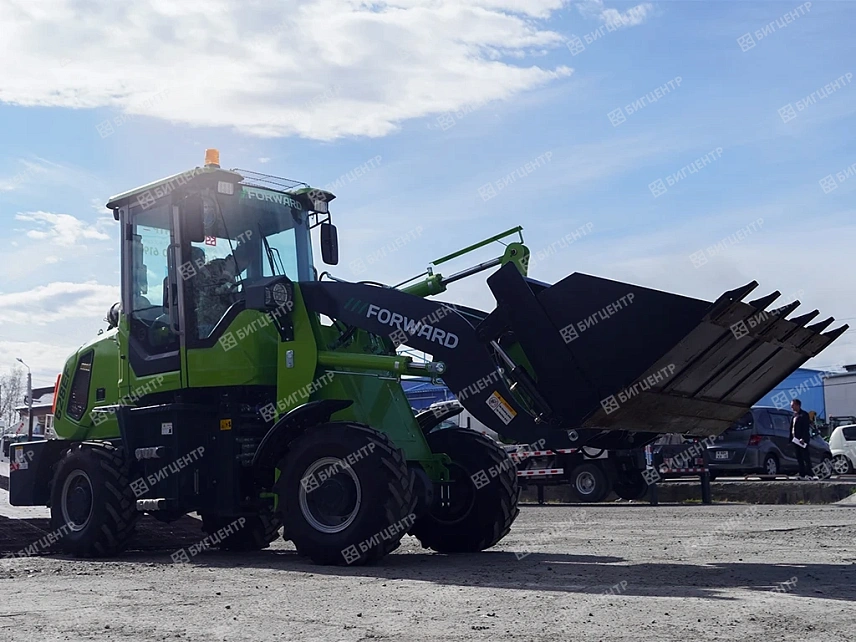 Фронтальный погрузчик FORWARD 628EF