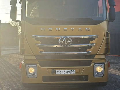 Тягач седельный HONGYAN CQ4186HYVG391 000008018 - (АЛ)