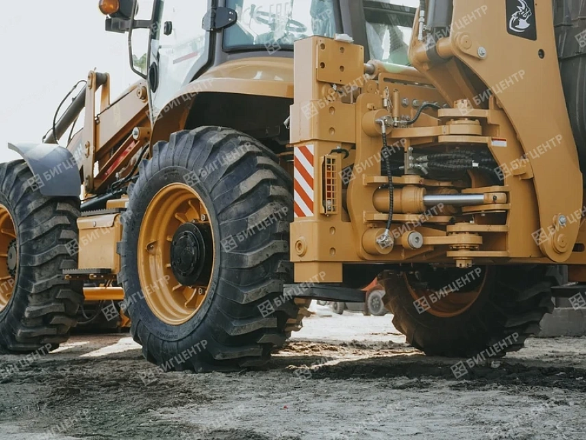 Экскаватор-погрузчик SHANMON 388H