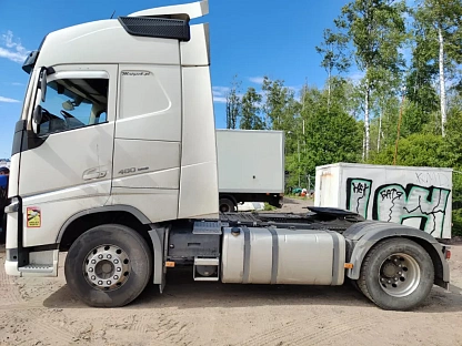 Тягач седельный Volvo FH 460 (FH Globetrotter XL) 4051 - (АЛ)