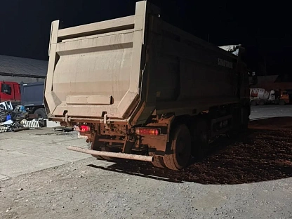 Самосвал HOWO ZZ3317V386GE1 000007945 - (АЛ)