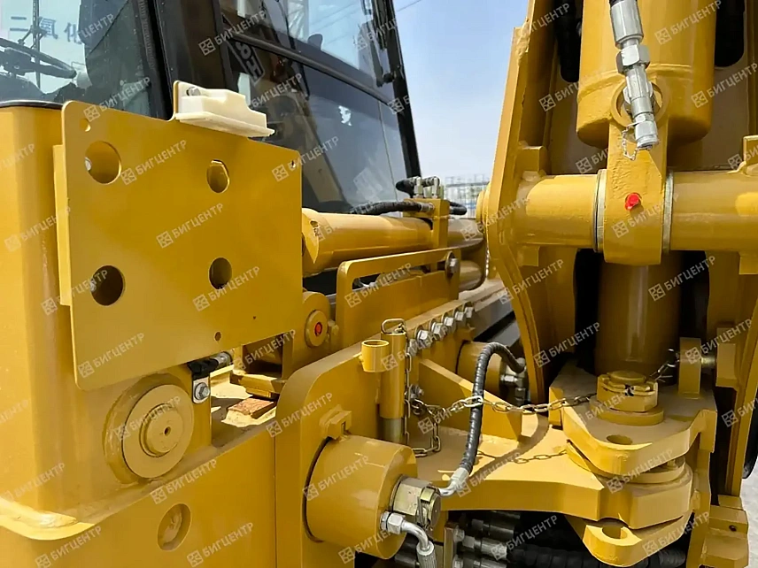 Экскаватор-погрузчик SHANMON 388H-III Carraro