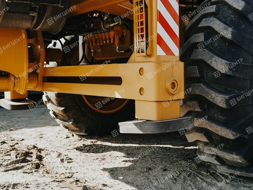 Экскаватор-погрузчик SHANMON 388H