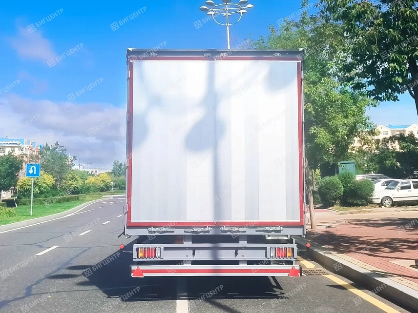 Фургон шторный ISUZU ELF 7.3м