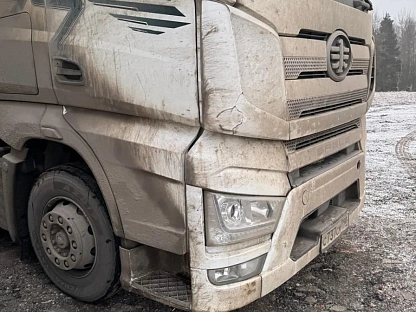 Тягач седельный FAW CA4180P66K24E4 000007903 - (АЛ)