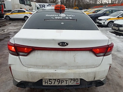 Легковой авто KIA Rio 5613 - (АЛ)