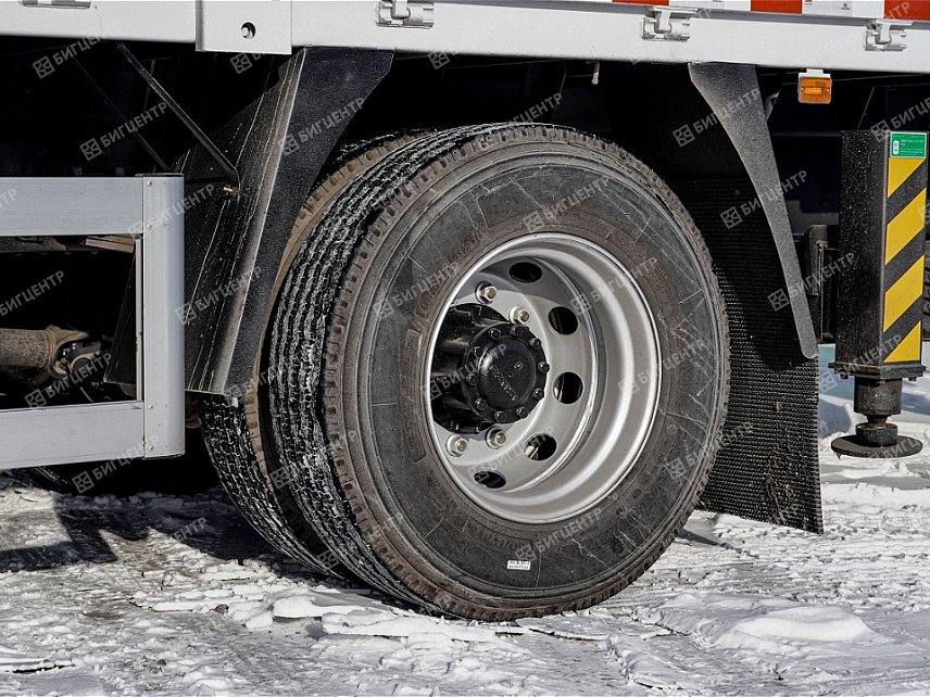 Кран-манипулятор ISUZU GIGA Q4 4x2 6.3т