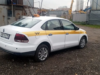 Легковой авто Volkswagen Polo 3037 - (АЛ)