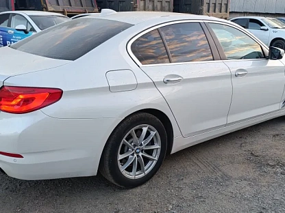 Легковой авто BMW 5 серия 4501 - (АЛ)