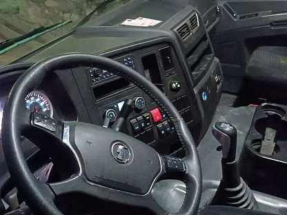 Тягач седельный Shacman SX42584W324C 000008295 - (АЛ)