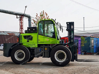 Фронтальный погрузчик с вилами FORWARD TE660FR-III 