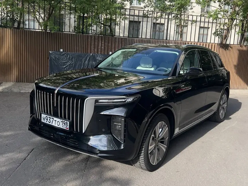 Легковой авто Hongqi E-HS9 1584 - (АЛ)