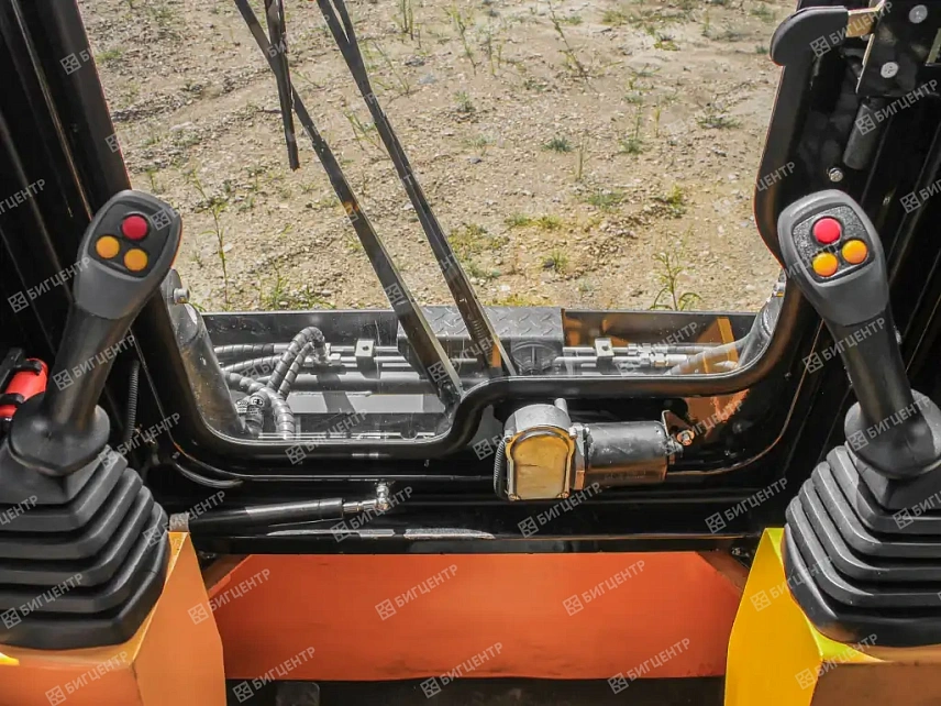 Колесный мини-погрузчик RMX ST412E