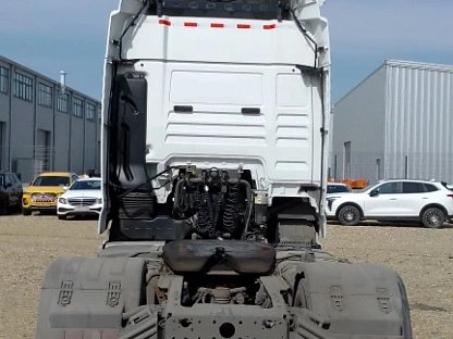 Тягач седельный Sitrak ZZ4186V391HE 000008201 - (АЛ)
