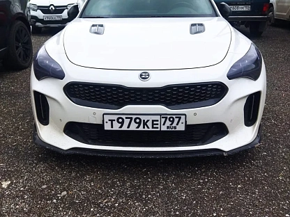 Легковой авто KIA Stinger 6567 - (АЛ)