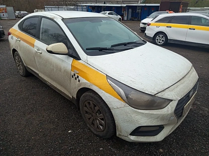 Легковой авто Hyundai Solaris 5851 - (АЛ)