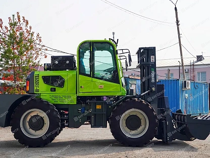 Фронтальный погрузчик с вилами FORWARD TE650FR-III 