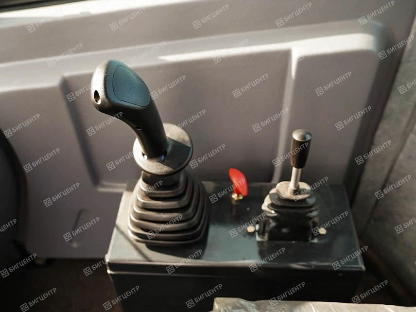 Фронтальный погрузчик RMX (RUNMAX) 950E