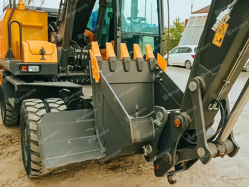 Колесный экскаватор RMX ER150W