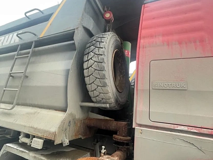 Самосвал HOWO ZZ3317V386GE1 000007950 - (АЛ)