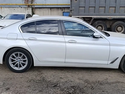 Легковой авто BMW 5 серия 4824 - (АЛ)