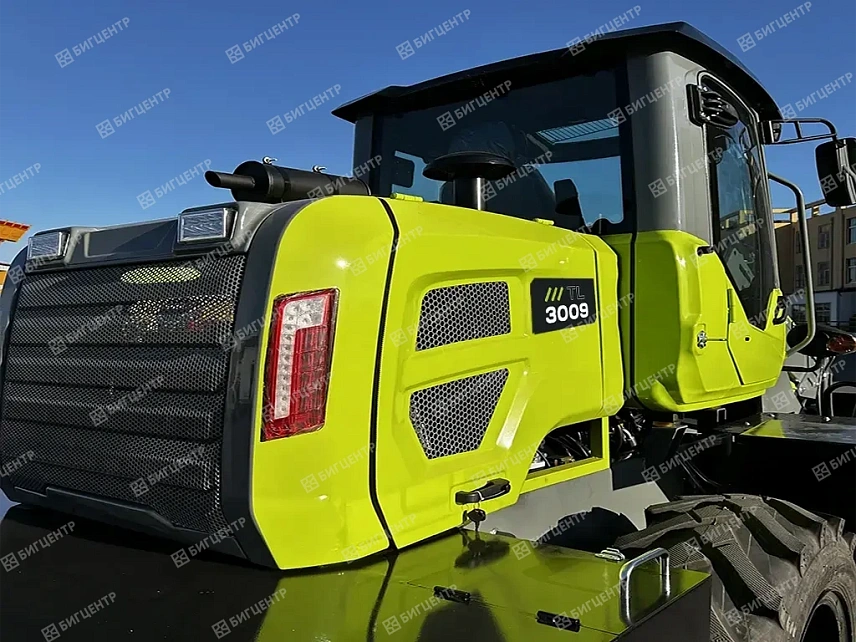 Фронтальный погрузчик с телескопической стрелой FORWARD TL3009