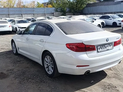 Легковой авто BMW 5 серия 4825 - (АЛ)