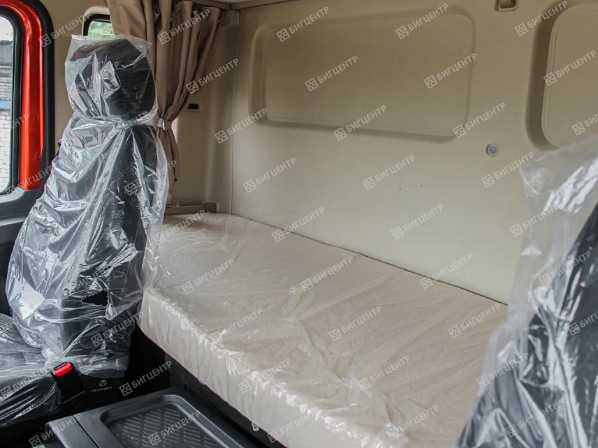 Тягач седельный SHACMAN X3000 6x6 440 л.с