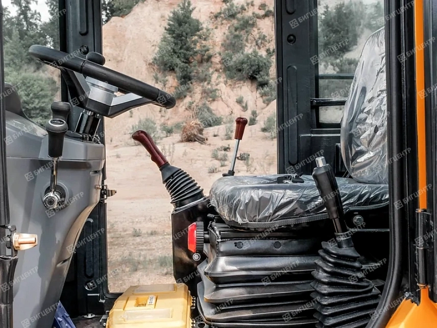 Фронтальный погрузчик RMX 960E