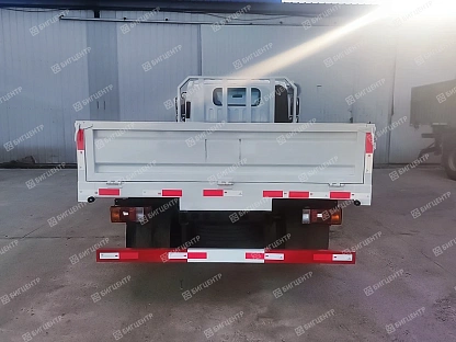 Бортовой грузовик ISUZU ELF KV100