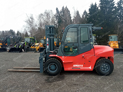 Вилочный погрузчик HELIFT CPCD70