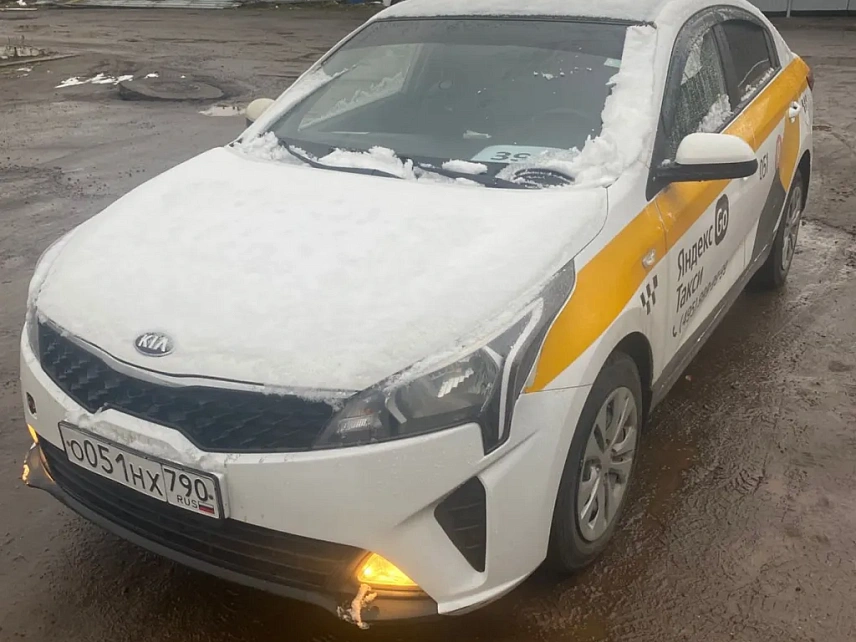 Легковой авто KIA Rio 5662 - (АЛ)