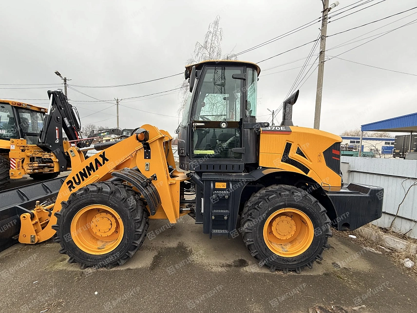 Фронтальный погрузчик RMX 970E (835CAJ12056 от 01.23)