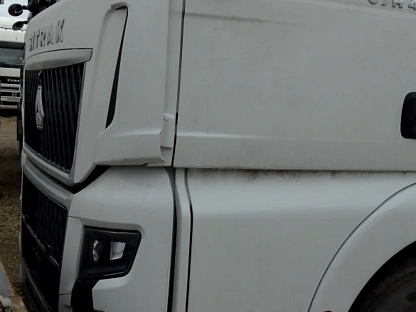 Тягач седельный Sitrak ZZ4186V391HE 000008116 - (АЛ)