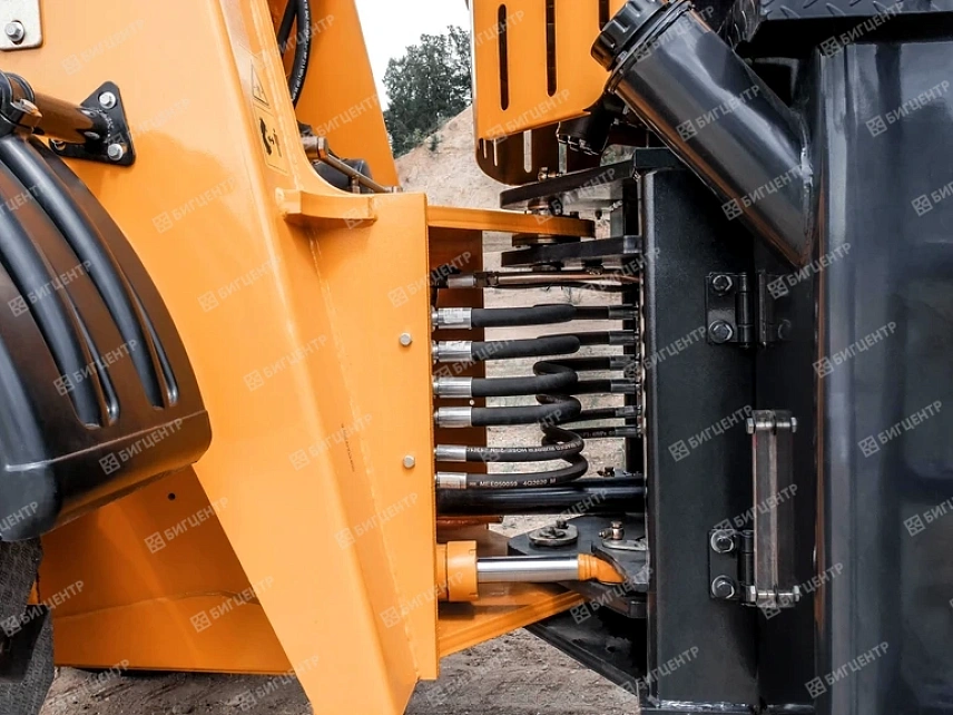 Фронтальный погрузчик RMX 960E