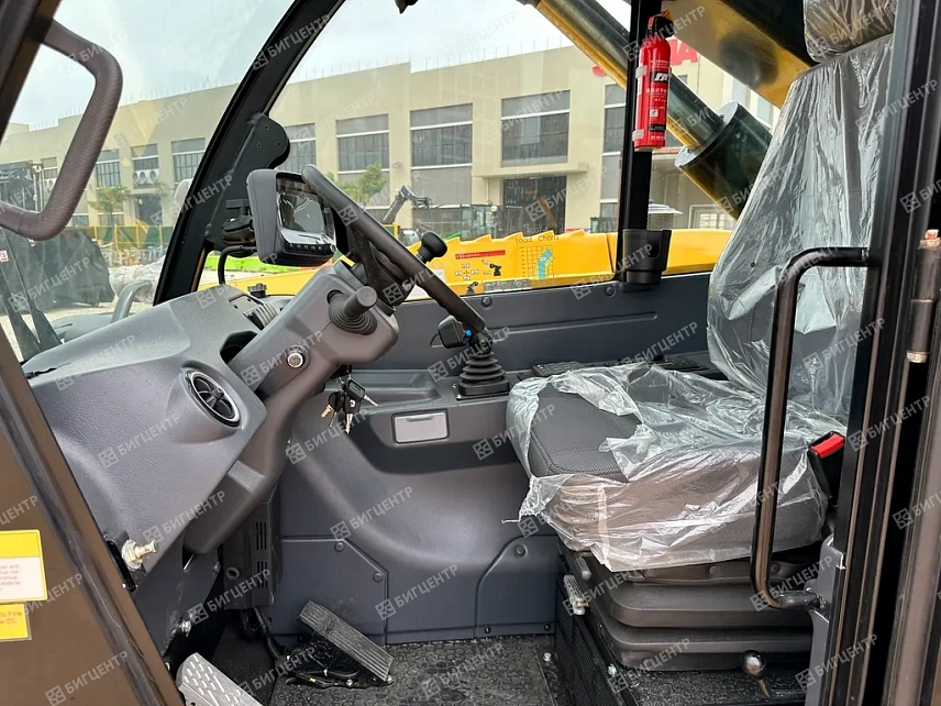 Телескопический погрузчик RMX TLH457E