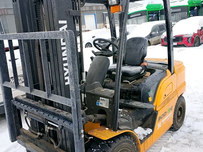 Погрузчик Hyundai 30D-9E 000007422 - (АЛ)
