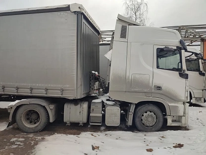 Тягач седельный DongFeng DFH4180 000007722 - (АЛ)
