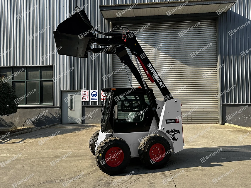 Колесный мини-погрузчик SUPERCAT SR425K