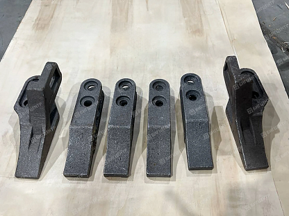 Зуб ковша погрузчик ZL-20 (комплект 4шт центральных+2шт боковых)