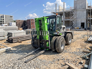 Фронтальный погрузчик с вилами FORMANN TER660-III