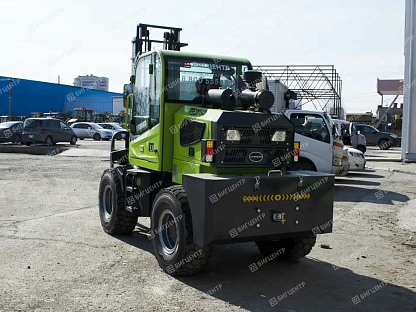 Фронтальный погрузчик с вилами FORWARD TE620FR-II 