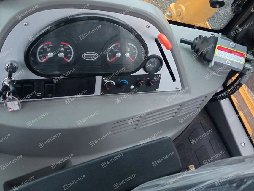 Экскаватор-погрузчик RMX (RUNMAX) SE460 ***3917