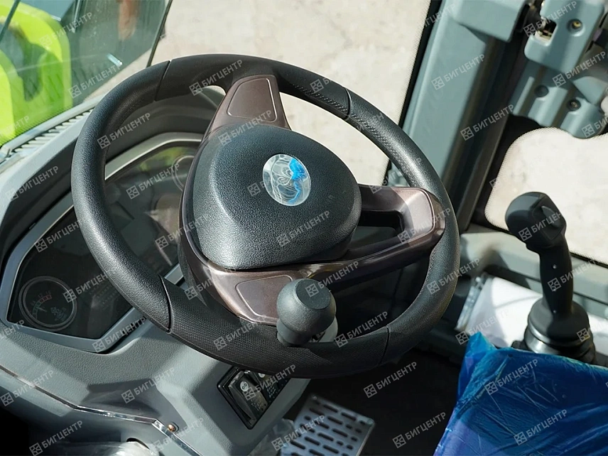 Фронтальный погрузчик FORWARD 628EF