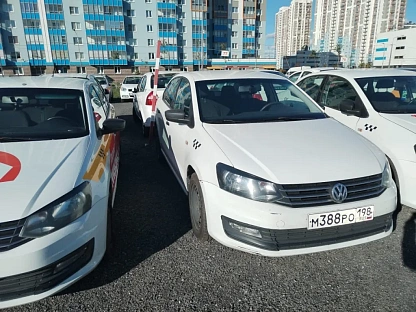 Легковой авто Volkswagen Polo 4647 - (АЛ)