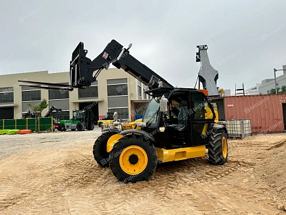 Телескопический погрузчик RMX TLH457E